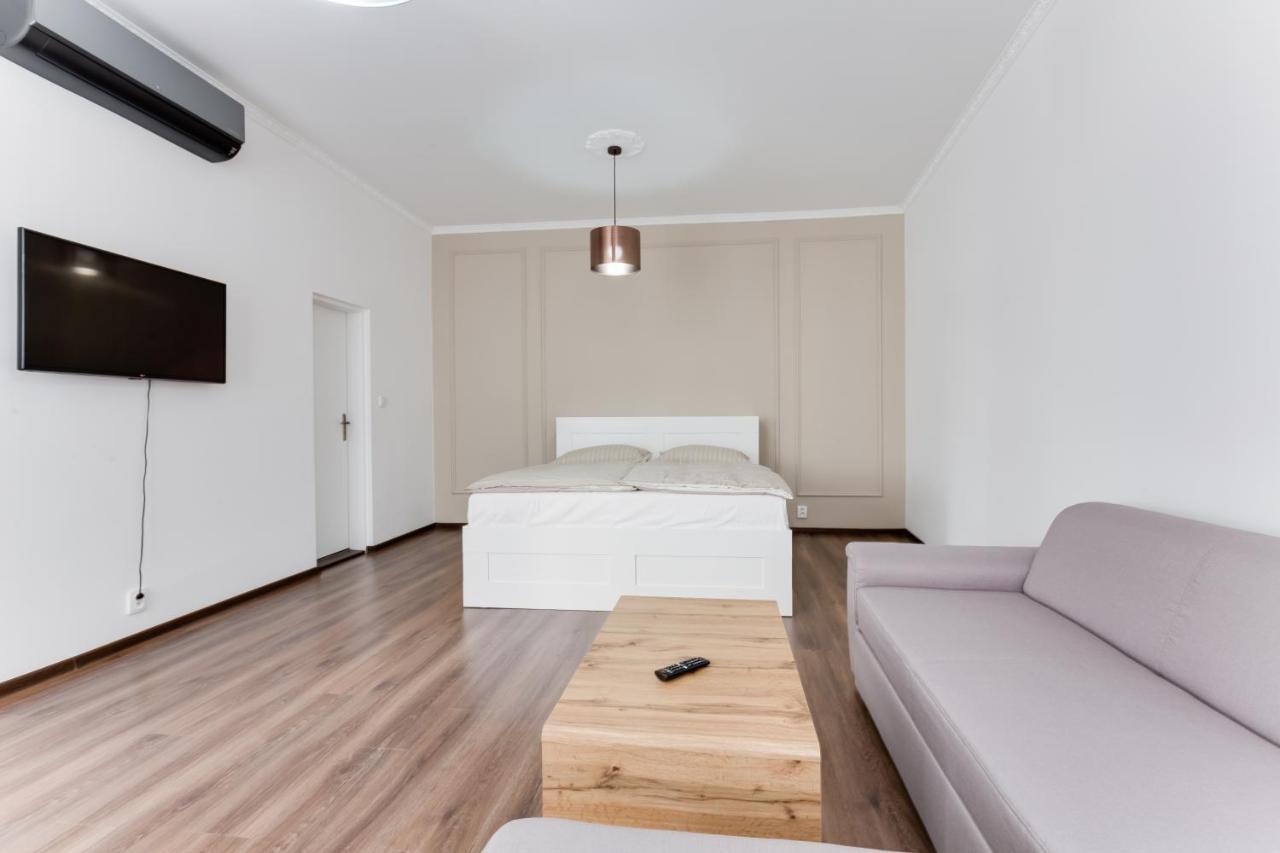 Free Days Luxury Apartment Praga Exterior foto
